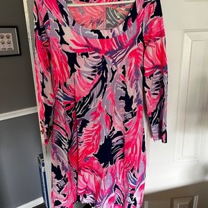 Lilly Pulitzer scoop neck long sleeve dress.